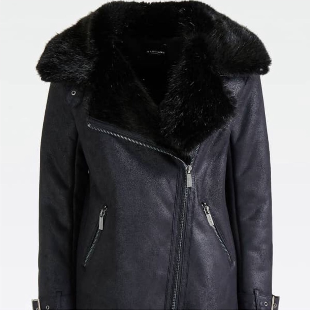 New Guess by Marciano Jacket . New without tag . Size Small .